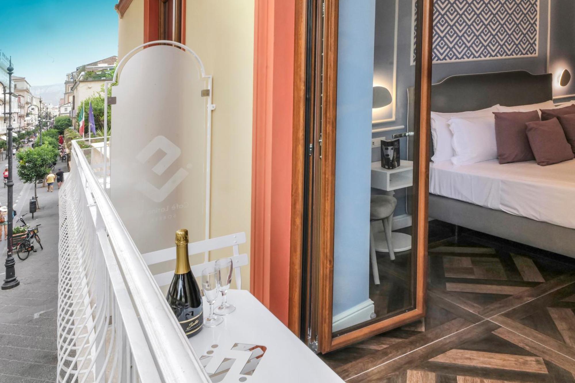 Cafe Latino Suites Sorrento Exterior photo